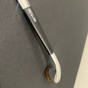 Artis Black and Silver Oval 6 Curved Brush